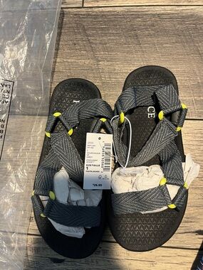 The Children's Place Grey Sandal with Yellow Accents
